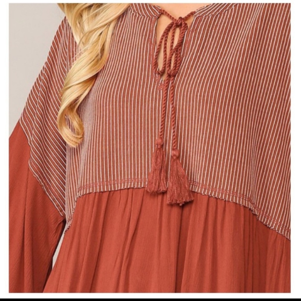 ***SOLD***CLAY BELL SLEEVES TOP - Picture 5 of 6